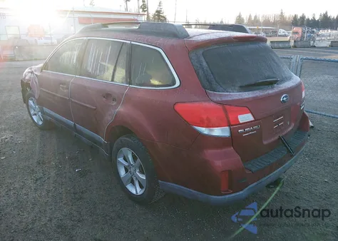 2013 Subaru Outback 2.5I Premium z USA, uszkodzony, nr VIN 4S4BRCCCXD3241490